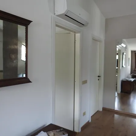 La Casa Di Clara 3* Esine